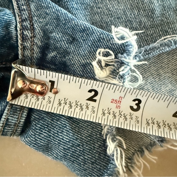 AGOLDE Parker Vintage Cut-Off Shorts Lowkey Wash Size 25 - Picture 9 of 9